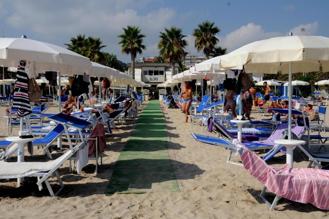 La Casa Di Luna San Benedetto del Tronto Exteriör bild